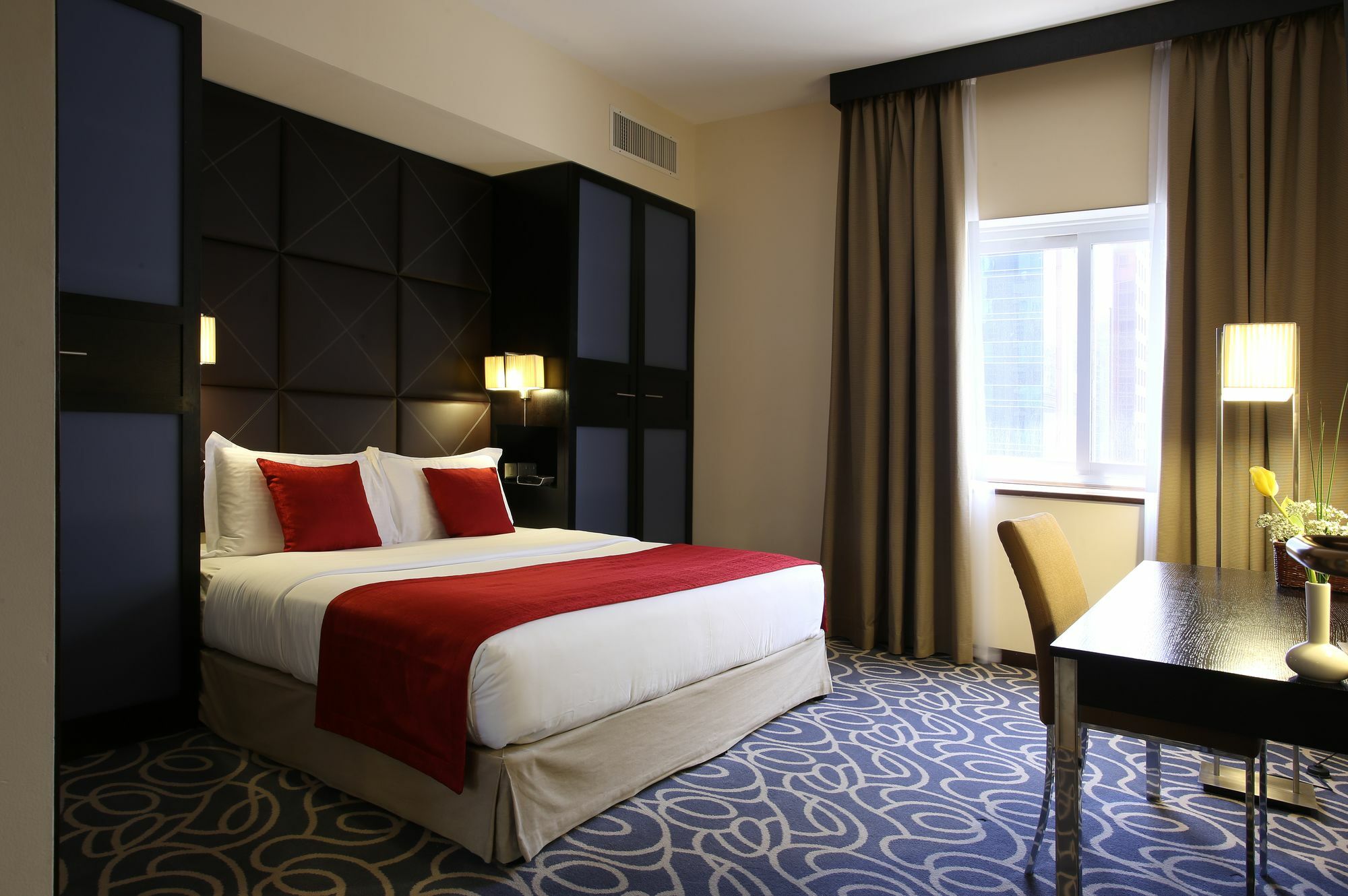 The Eclipse Boutique 4*